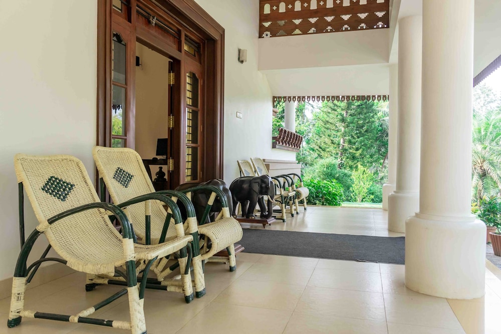 Crystal Homestay by Vista Rooms view 3