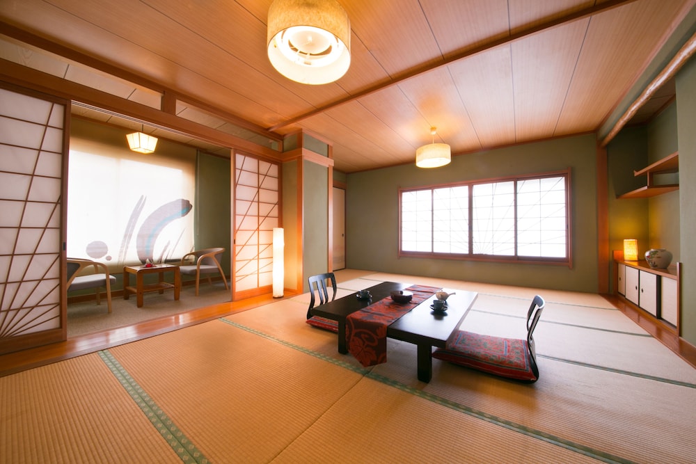 Beppu Koraku