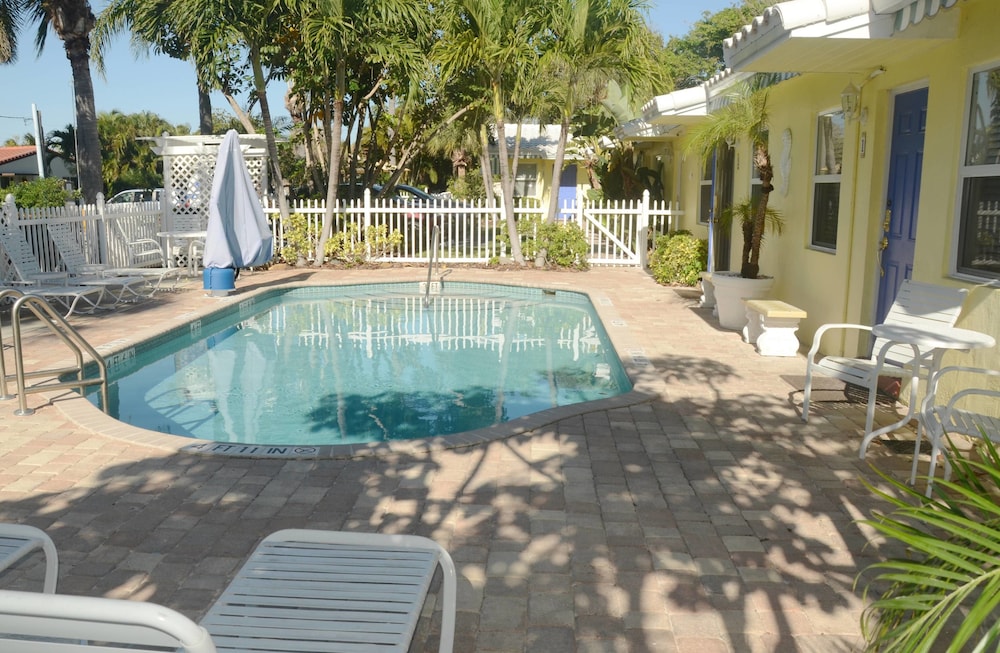 Bahama Beach Club of Pompano
