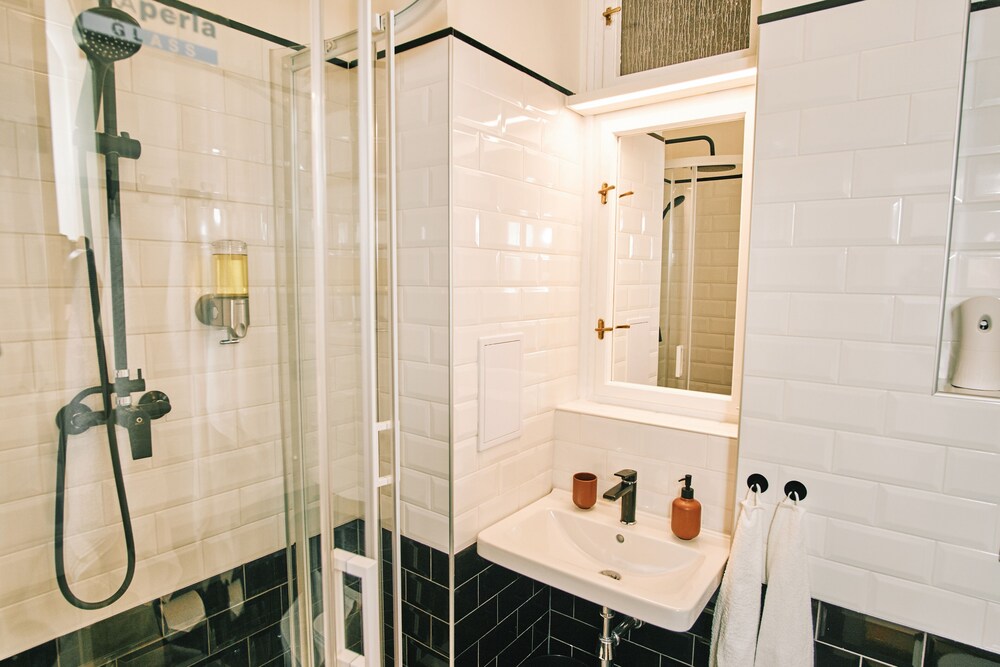 CAMŌ ROOMS - Boutique Aparthotel