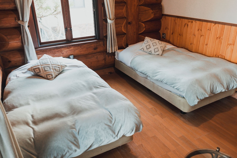 Hakuba Log Hotel Meteor