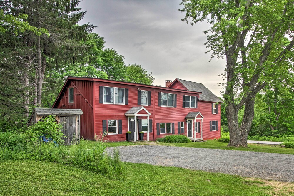 Renovated Farmhouse < 1 Mile to Okemo Mountain! view 4