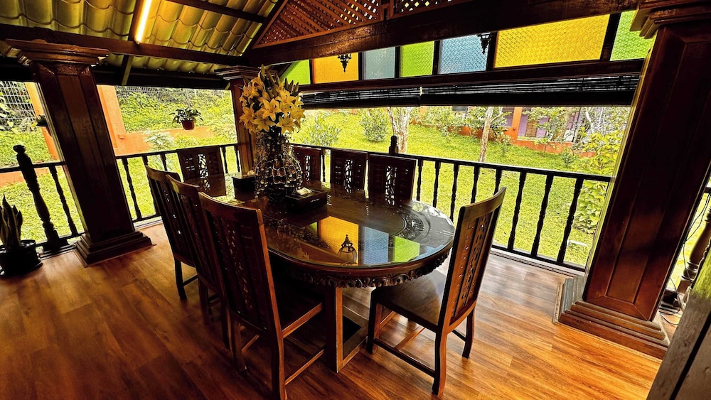 Charming Nature Kampung Home for Family Getaways