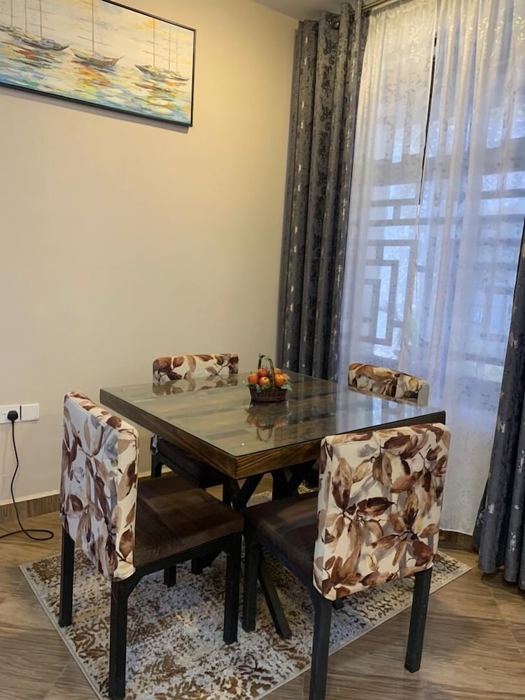 MINACHAI HOUSE BNB