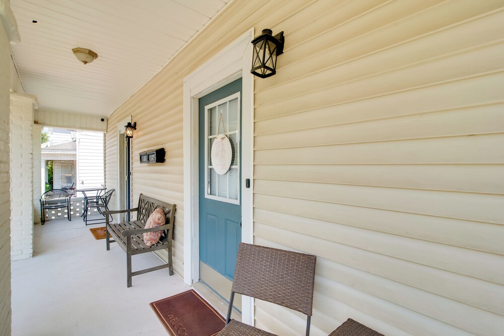 Hilltopper Convenience: Modern Duplex Near WKU