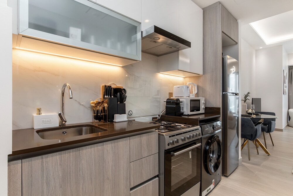 Apartments at ME DO RE Towers