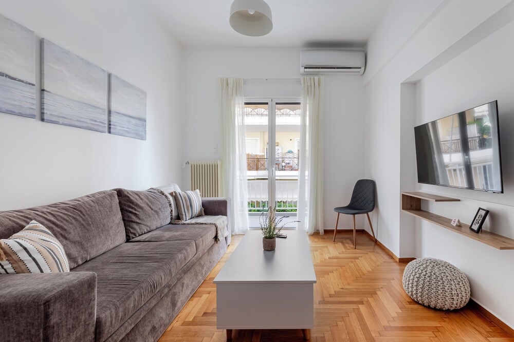 Arco - 2-BR Apt in the Heart of Athens