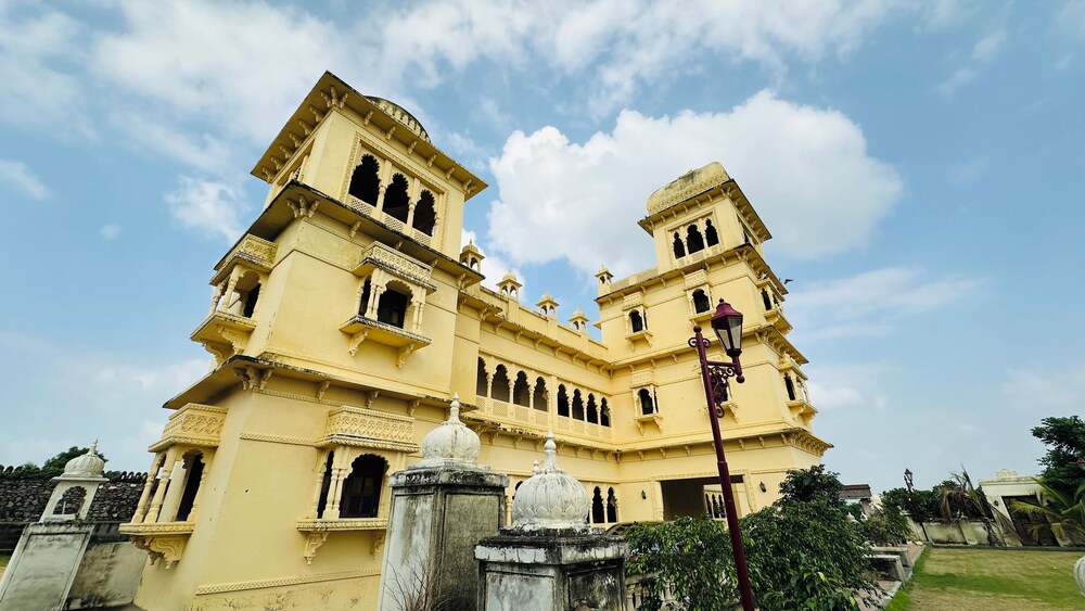Rajgadhh Palace Resort