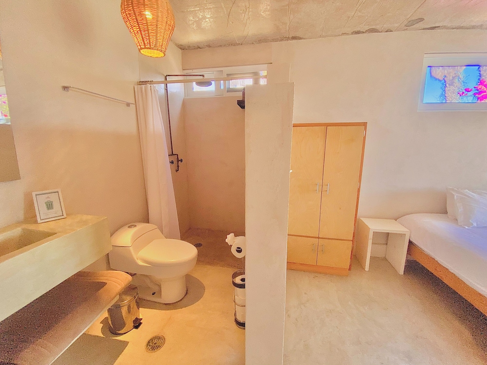 Perro Surfero Hotel Boutique - Todos Santos, BCS