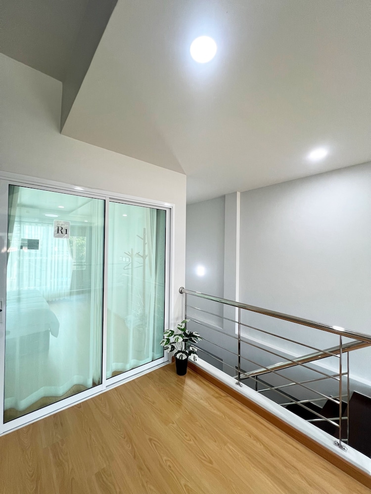 Monday Guesthouse Hatyai