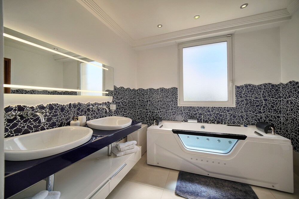 Mougins Vacations - Propriete Prestige Cannes Mougins - Property Image 4