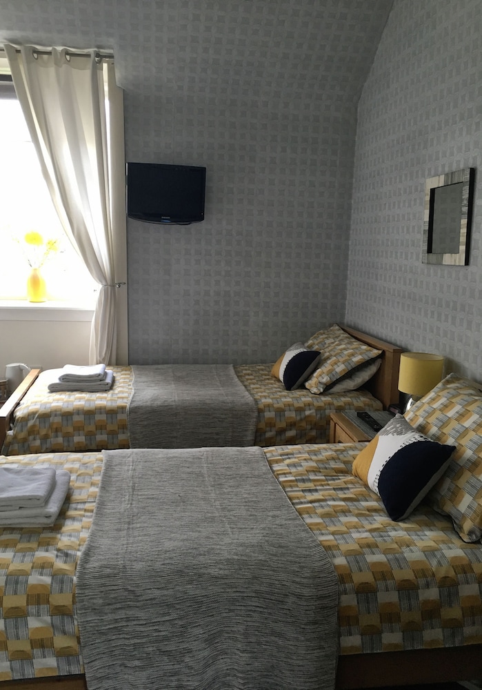 Dalmore Lodge Guest House