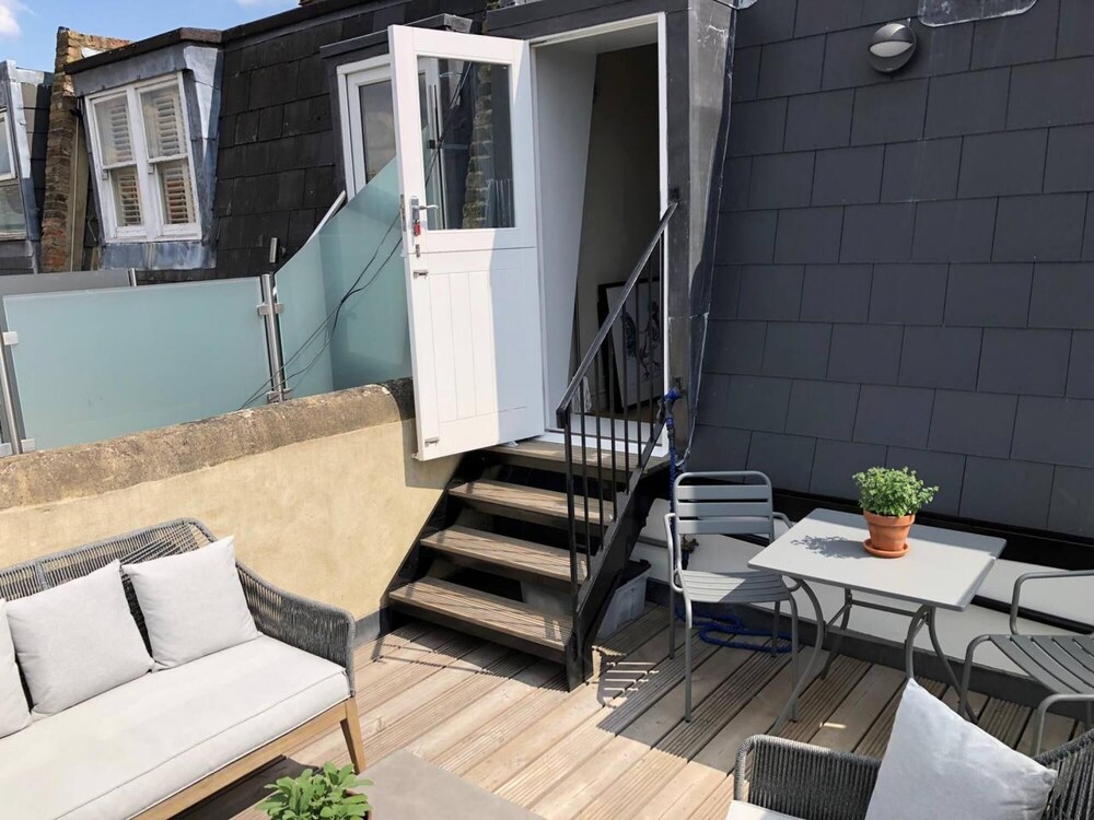 outdoor bbq area