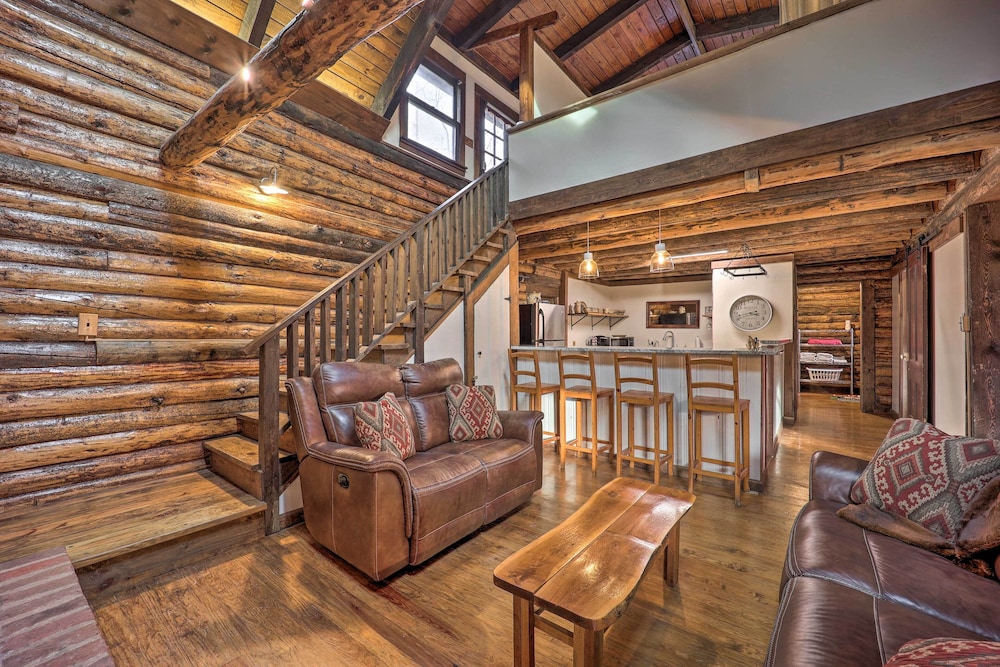 Relaxing Retreat w/ Private Dock on Claytor Lake! view 5