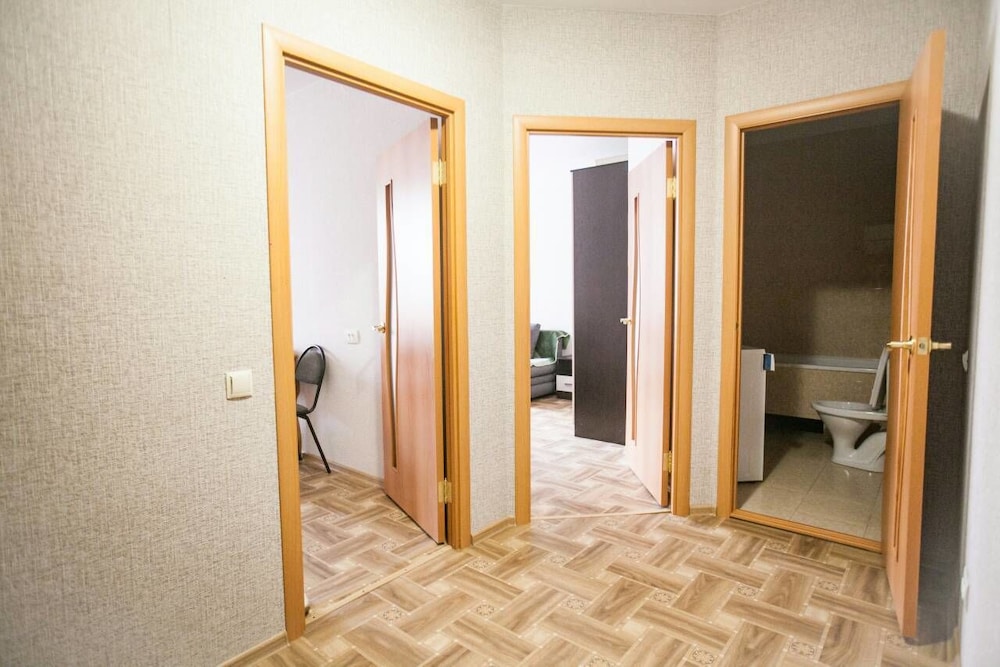 Apartment on Sovetskaya 190 V - 3 floor view 4