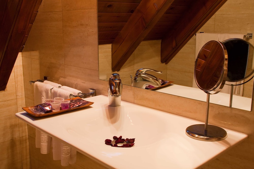 Vielha e Mijaran Vacations - Gran Chalet Hotel - Property Image 54