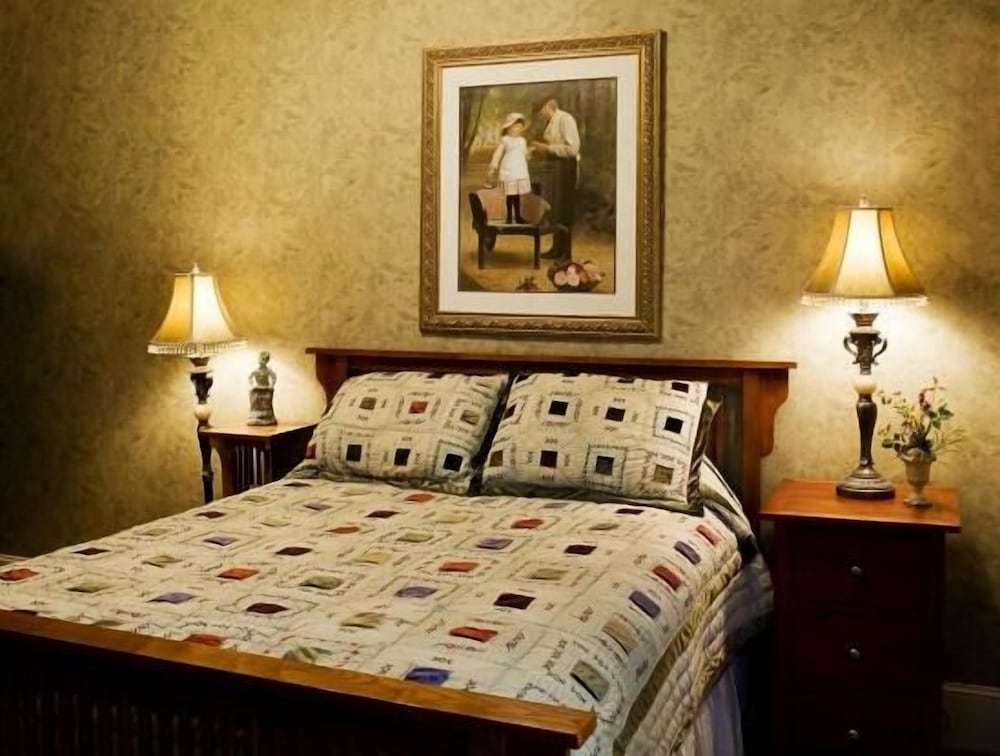 Bybee's Historic Inn