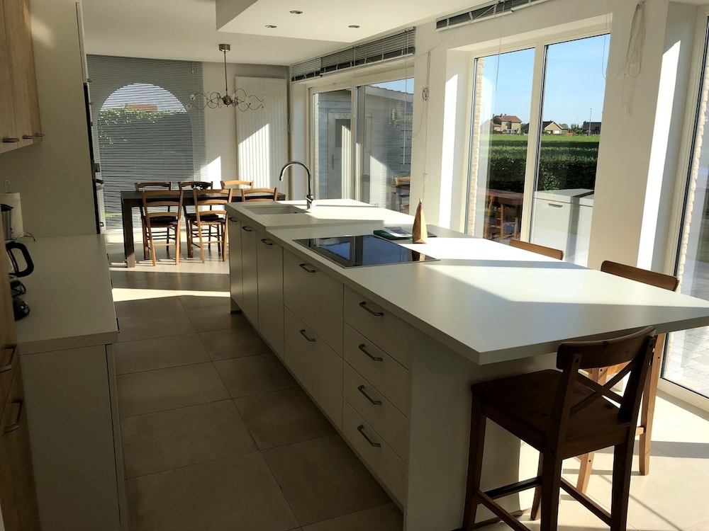 Charming Home With Garden view 5