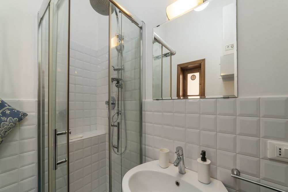 Porta Pia Apartment with Balcony