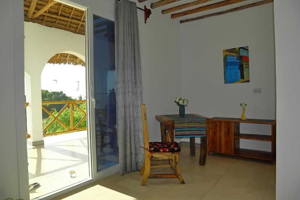 Holiday Time Bungalows Zanzibar