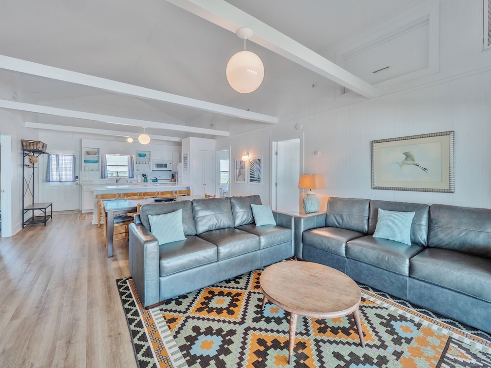 Walking on Sunshine by Topsail Realty