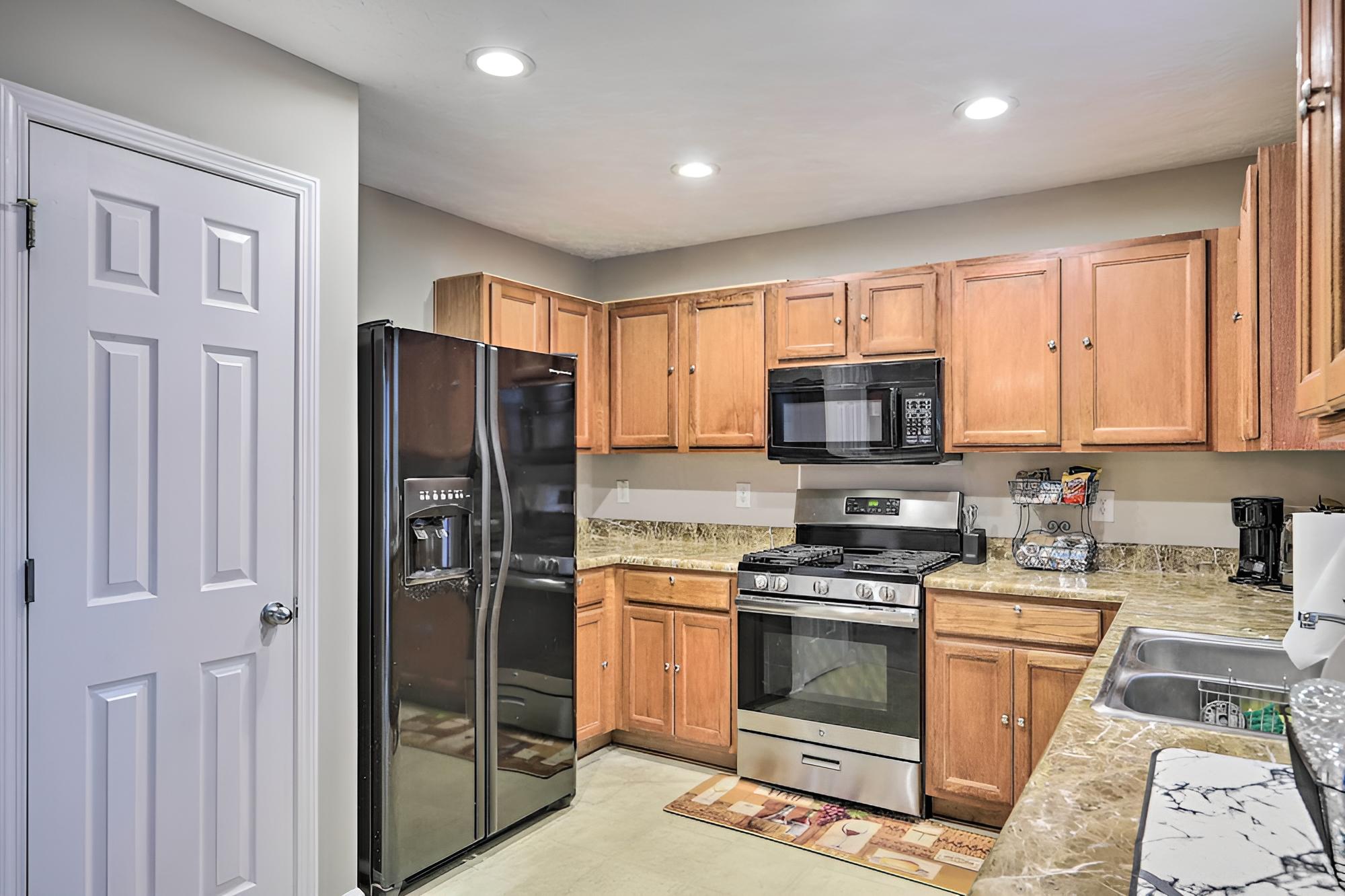 Boho Union City Home < 20 Mi to Dtwn Atlanta! view 3