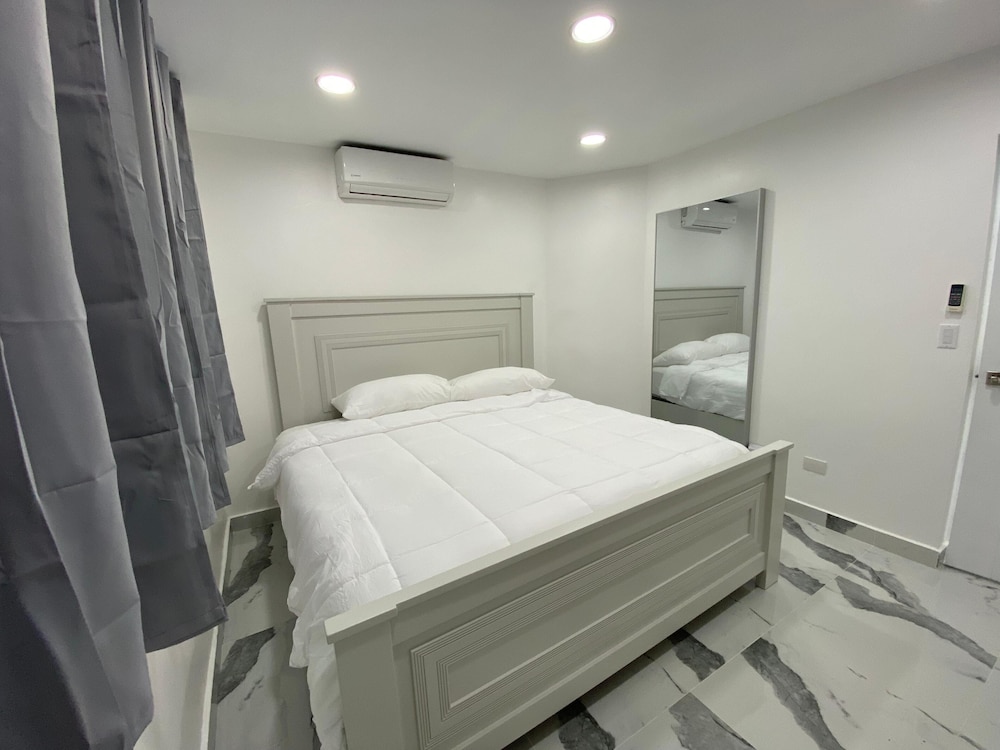 The Sapphire Suite