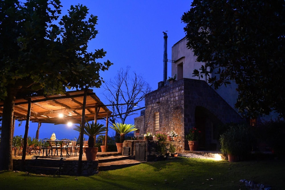 Villa Monticello in Massa Lubrense view 3