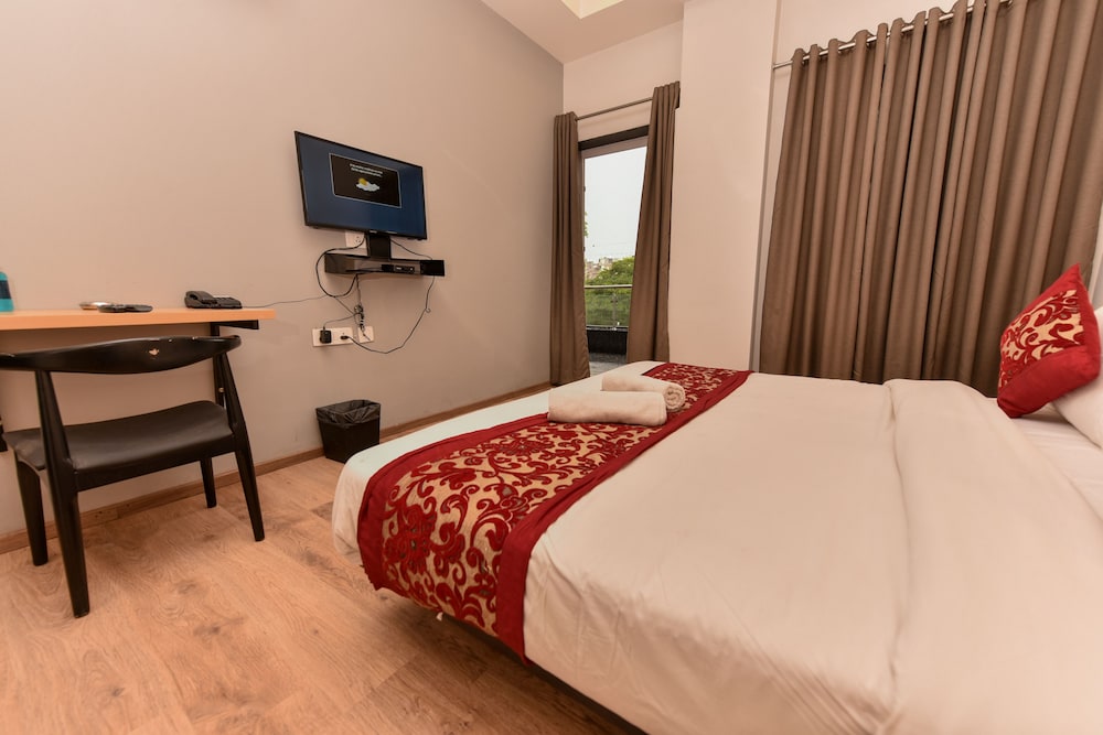 Hotel Red Saffron view 2