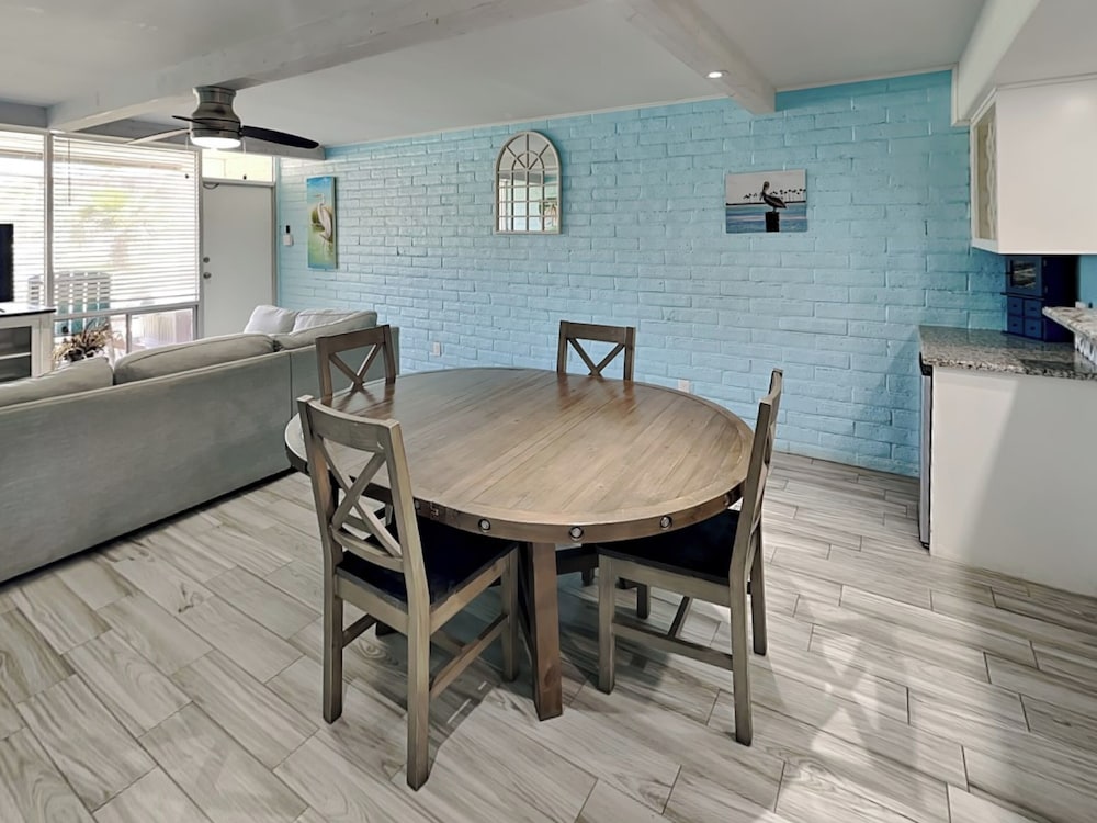 Sandy Shores by Silver Sands Vacation Rentals