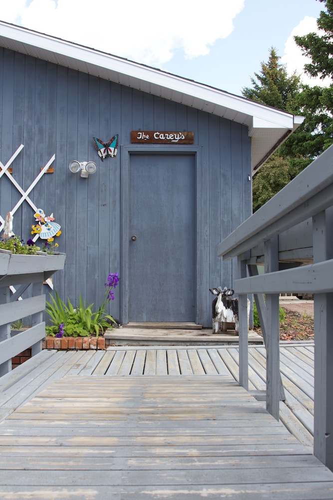 Cozy Nest B&B