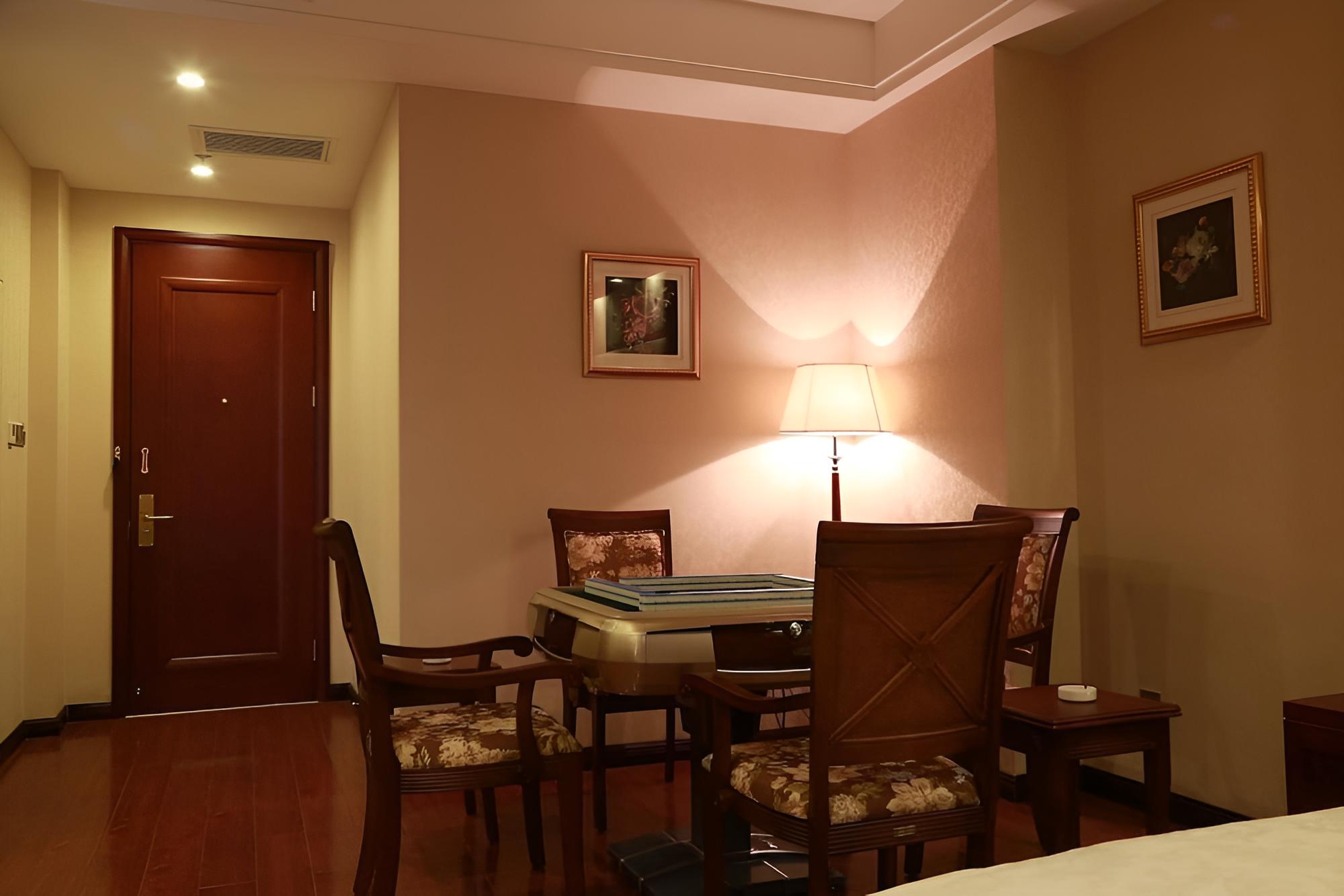 Tianjin Huihao Business Hotel