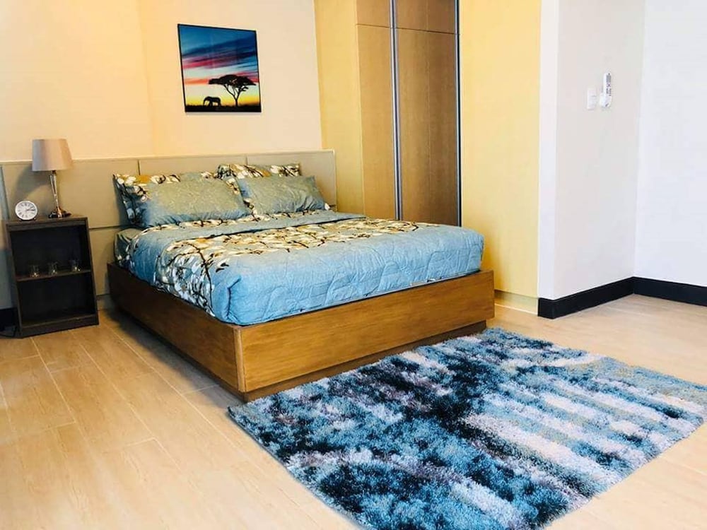 EJB room at the Mactan Newton view 5