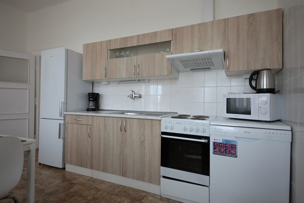 Angel City Apartments