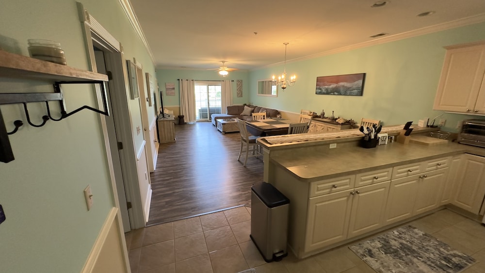 Magnolia Pointe Luster Leaf 4890-303 2 Bedroom Condo