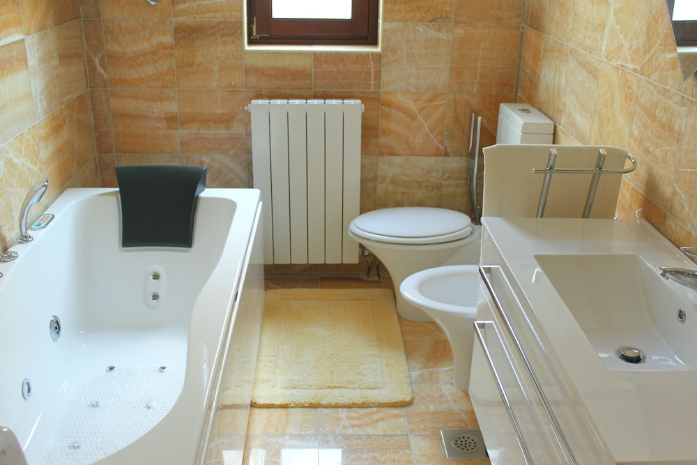 Luxury Apartment in Opatija for 8 People With Pool and Silk Bedding view 5