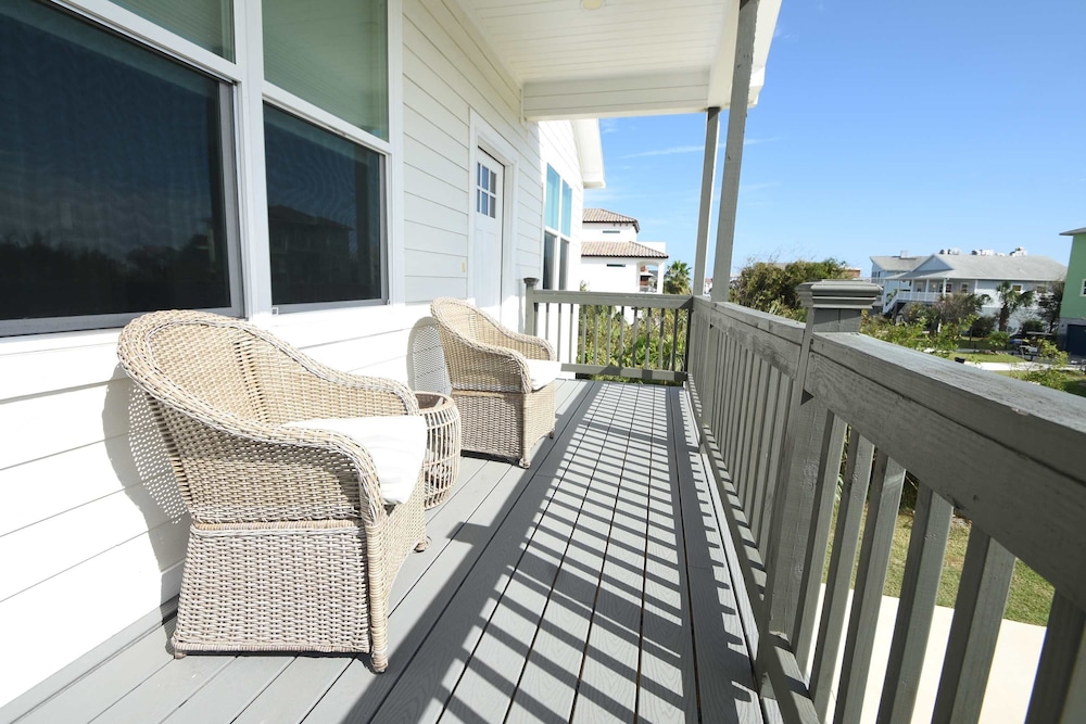 Casa Blanca 3 2 New Beach Home With Heated Pool