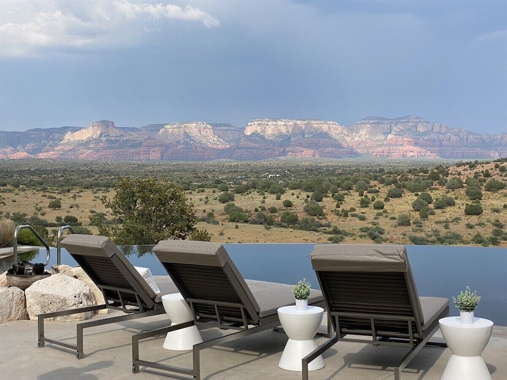 The Sanctuary at Sacred Mesa-infinity Pool-sedona