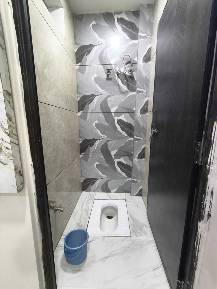 Shri Radha hotels