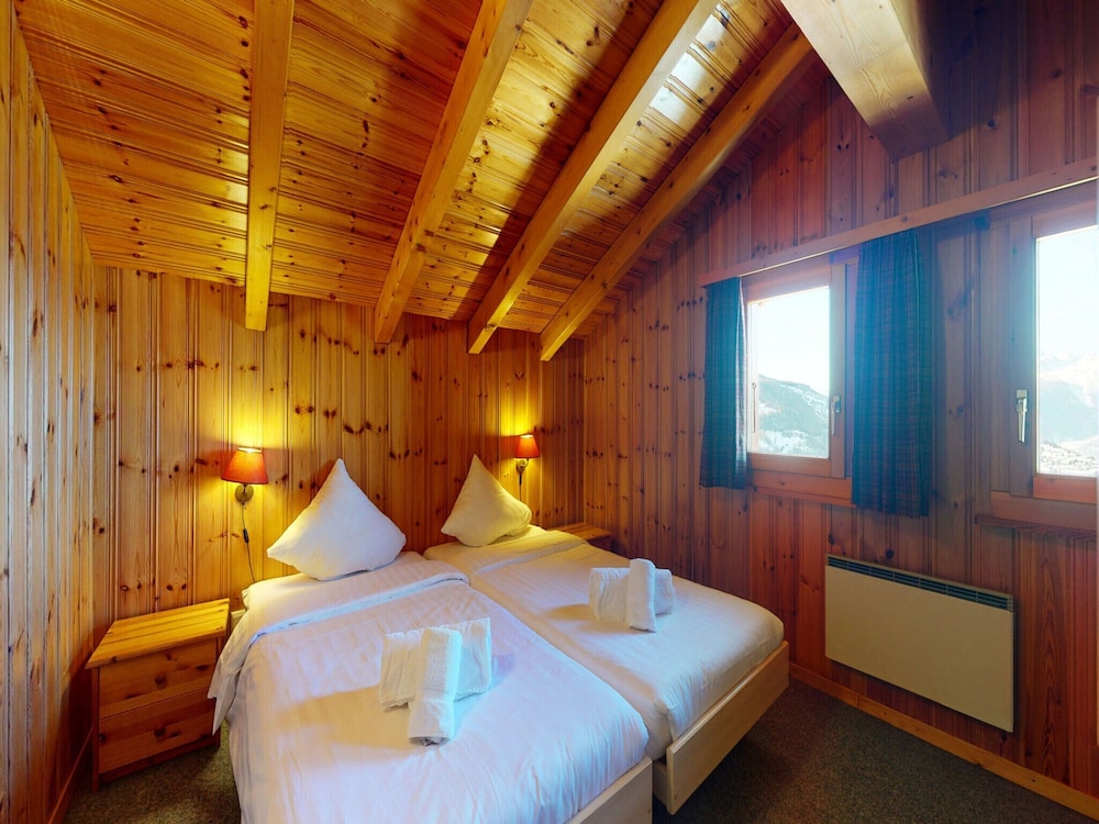 Chalet in the Heart of Valley With Balcony