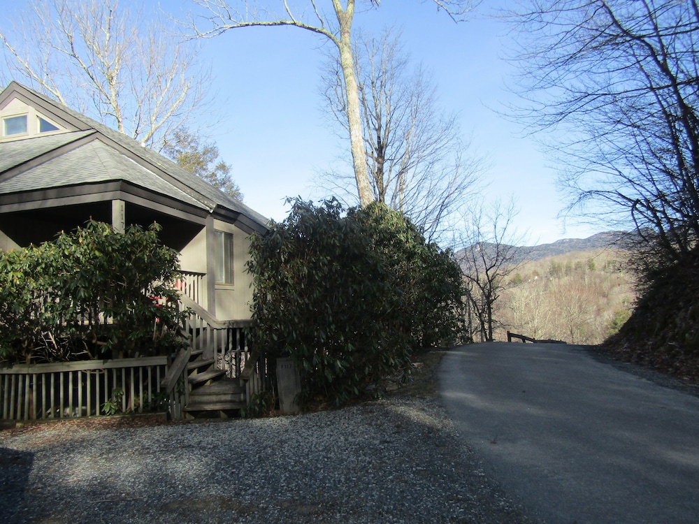Mossy Creek 117 3 Bedroom Home by RedAwning