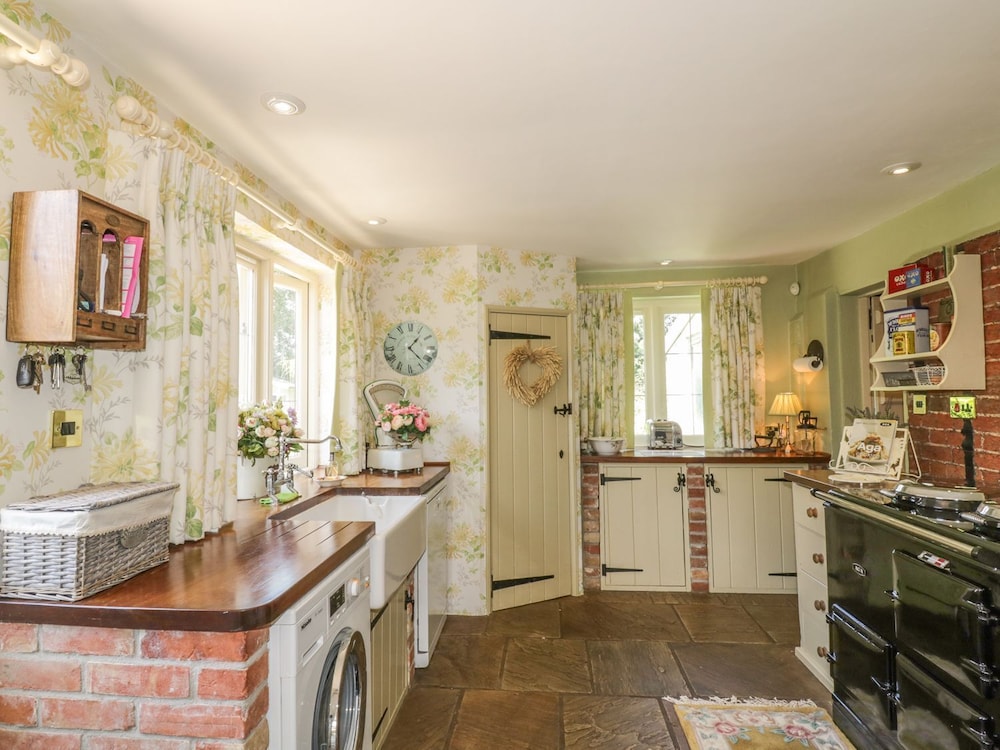 Waveney Cottage