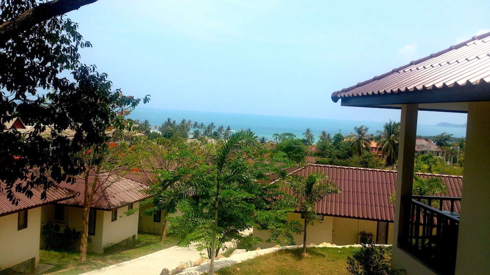 The W Villa