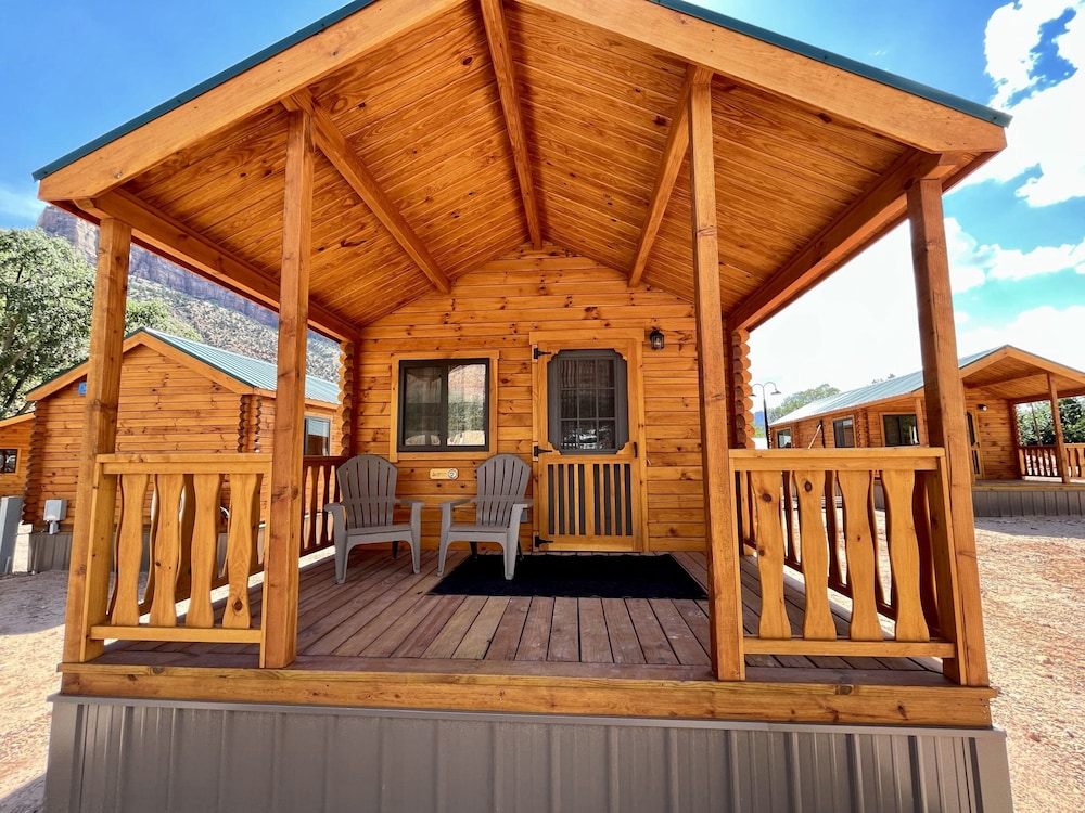 Zion Canyon Cabins 17