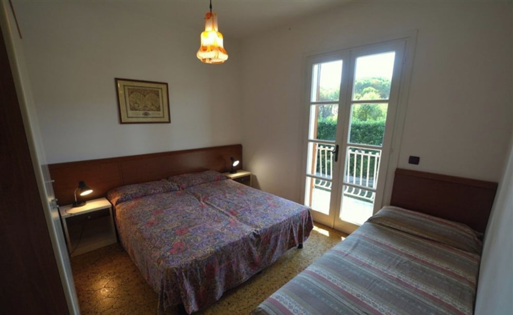 Lovely Flat With Balcony and Private Parking Space 50mt From the sea in Lignano