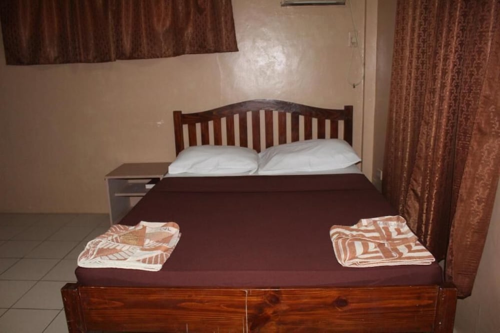 Coron Village Lodge