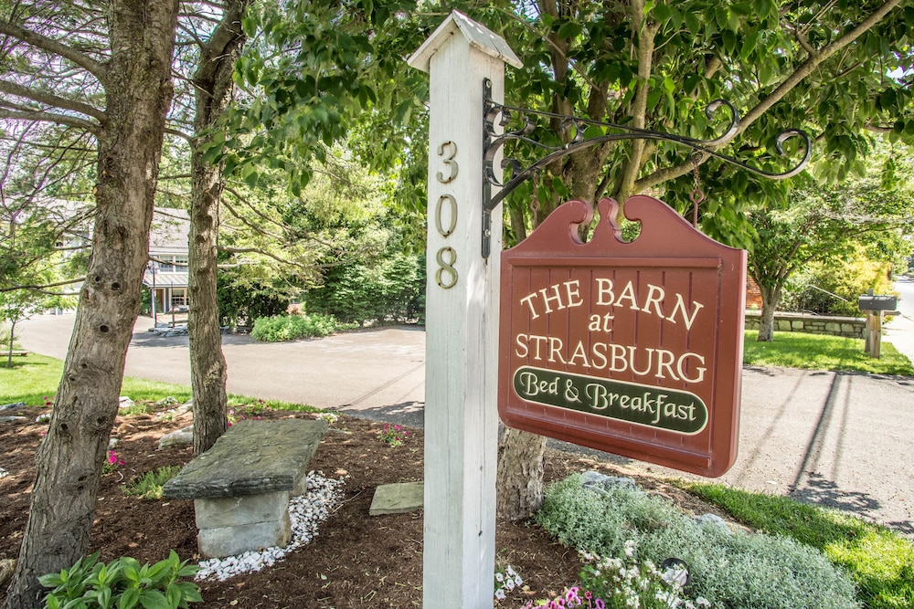 The Barn at Strasburg B&B view 3