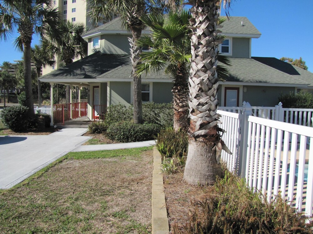 Windancer Cottages by Crystal Waters
