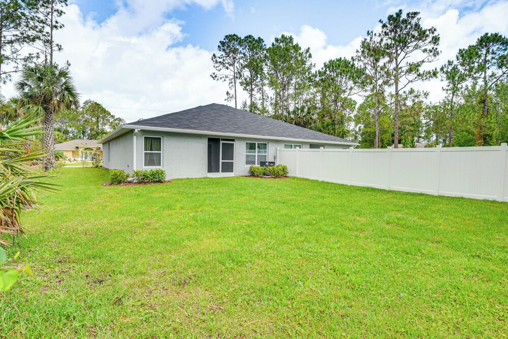 Palm Coast Duplex w/ Screened Patio, Near Beaches! view 4