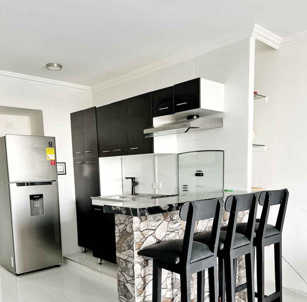 APARTAMENTO CON BALCON BY PARCEROS GROUP